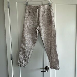 Athleta Camo Tide Linen Pant